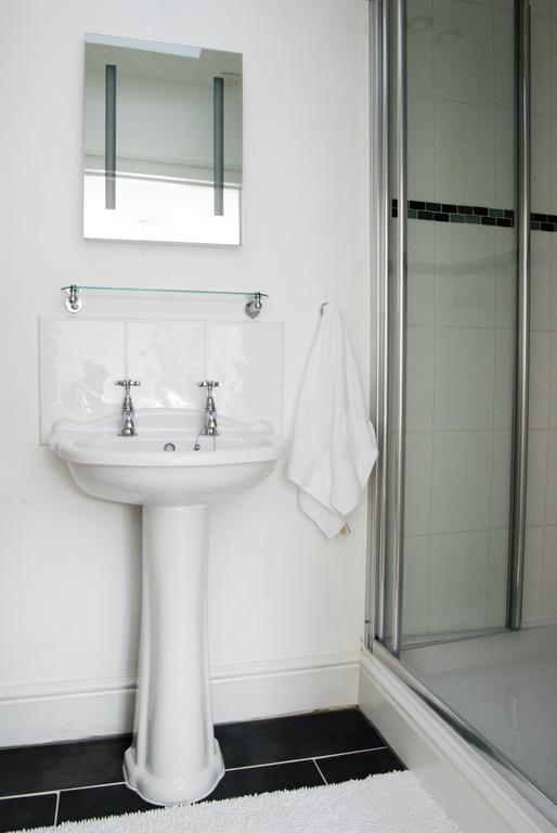 Bronfelin & Troed-Y-Rhiw Holiday Cottage 슬란티드웰즈 외부 사진
