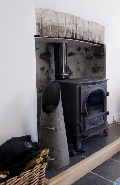 Bronfelin & Troed-Y-Rhiw Holiday Cottage 슬란티드웰즈 외부 사진